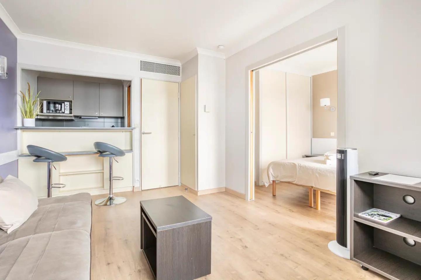 Mycityhaven Paris La Defense Courbevoie Exterior photo