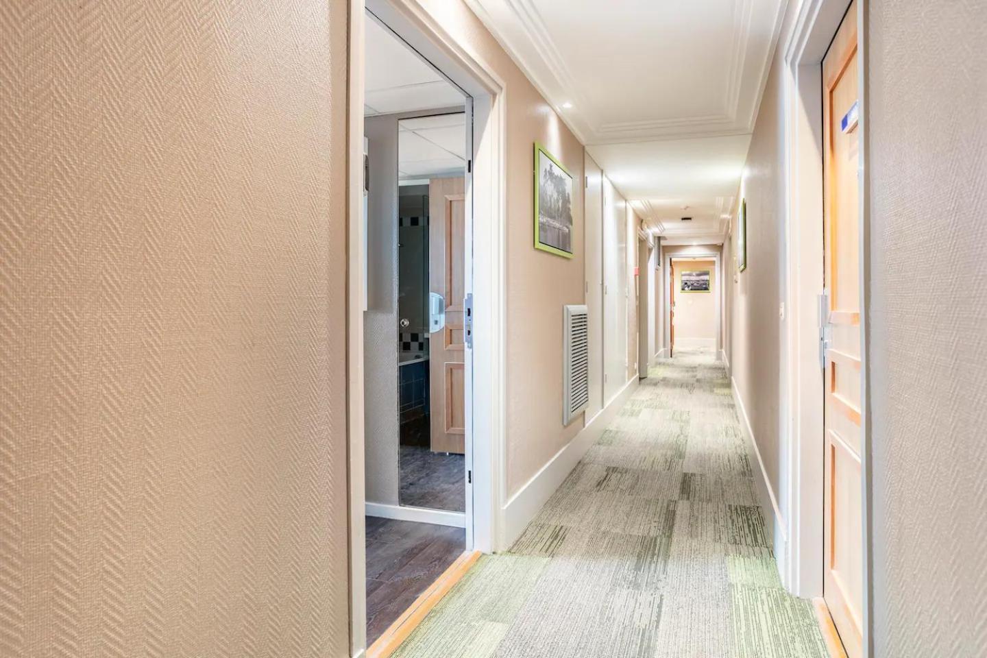 Mycityhaven Paris La Defense Courbevoie Exterior photo